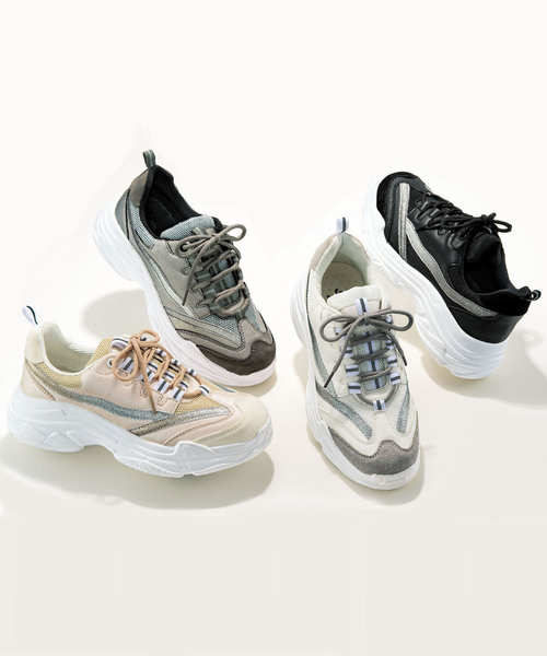 BELLUNA（ベルーナ）の「４Ｅ厚底ニュースニーカー（スニーカー・レディース・ホワイト/ブラック/ベージュ/ガンメタ・23/24/24.5/23.5/22.5）」の7枚目の写真