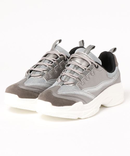 BELLUNA（ベルーナ）の「４Ｅ厚底ニュースニーカー（スニーカー・レディース・ホワイト/ブラック/ベージュ/ガンメタ・23/24/24.5/23.5/22.5）」の9枚目の写真