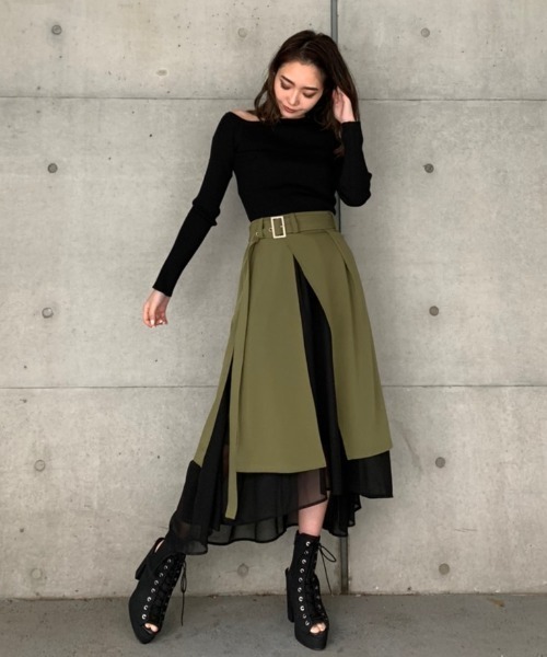 ENVYM（アンビー）の「アシンメトリーヘムコンビロングＳＫ（スカート・レディース・ブラック/カーキ/グリーン・FREE）」の4枚目の写真