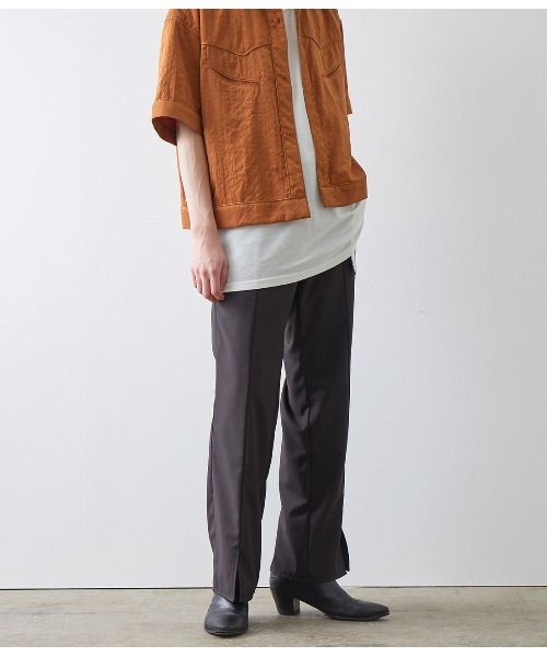 JUNRED（ジュンレッド）の「【WEB別注】センタースリットセミフレアパンツ（スラックス・メンズ・ブラック/ブラウン・S/M/L）」の7枚目の写真