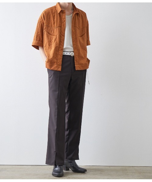 JUNRED（ジュンレッド）の「【WEB別注】センタースリットセミフレアパンツ（スラックス・メンズ・ブラック/ブラウン・S/M/L）」の13枚目の写真