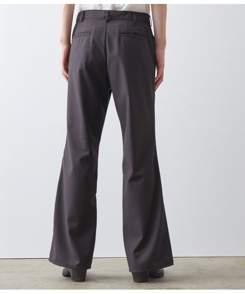 JUNRED（ジュンレッド）の「【WEB別注】センタースリットセミフレアパンツ（スラックス・メンズ・ブラック/ブラウン・S/M/L）」の18枚目の写真