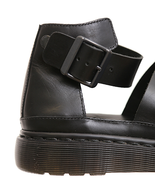 Dr. Martens（ドクターマーチン）の「CHUNKY STRAP SANDAL (Dr.Martens)（サンダル・レディース・ホワイト/ブラック・4/5）」の17枚目の写真