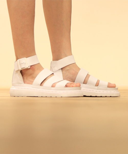 Dr. Martens（ドクターマーチン）の「CHUNKY STRAP SANDAL (Dr.Martens)（サンダル・レディース・ホワイト/ブラック・4/5）」の11枚目の写真