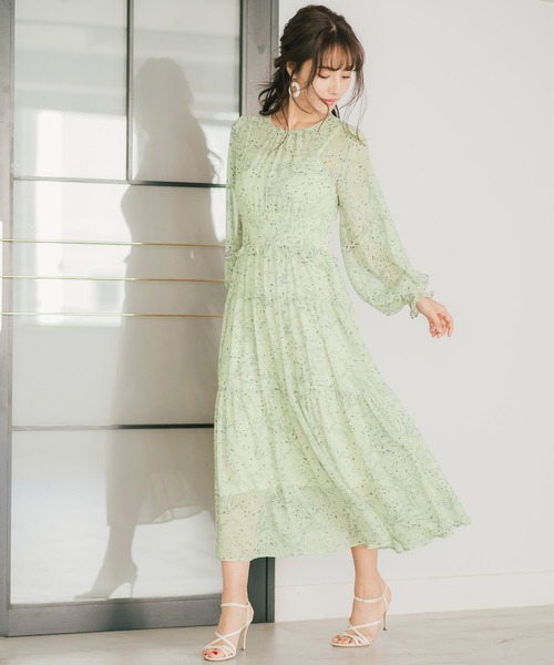 FEERICHELU(フェリーシェル)の「ロングワンピース シフォン シャーリング&ティアード FEERICHELU(ワンピース・レディース・ミント/ブラック/ブラウン・F)」の3枚目の写真