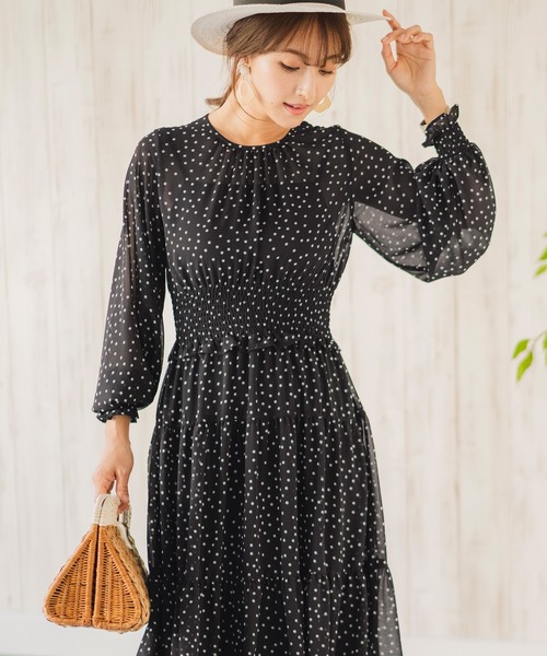 FEERICHELU(フェリーシェル)の「ロングワンピース シフォン シャーリング&ティアード FEERICHELU(ワンピース・レディース・ミント/ブラック/ブラウン・F)」の4枚目の写真