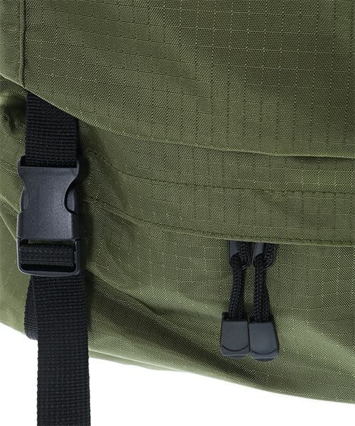 Candy Stripper（キャンディストリッパー）の「CANDY バッグパック（バックパック/リュック・レディース・カーキ/ブラック×ブラック/ブラック×レッド・FREE）」の10枚目の写真