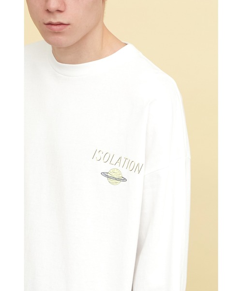 EMMA CLOTHES(エマクローズ)の「ビッグシルエット コットン天竺イラストデザインL/Sカットソー(EMMA CLOTHES - ISOLATION)(Tシャツ/カットソー・メンズ・ブラック/パープル系その他/ホワイト・M/L)」の4枚目の写真