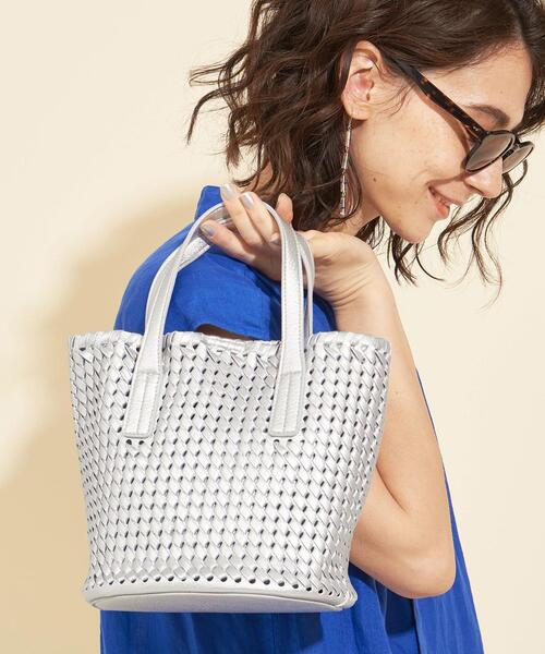 BEAUTY&YOUTH UNITED ARROWS(ビューティーアンドユースユナイテッドアローズ)の「BY∴ メッシュインポーチトートバッグ -3WAY- ◆(トートバッグ・レディース・ホワイト/ライトブルー/ブラック/シルバー・FREE)」の4枚目の写真