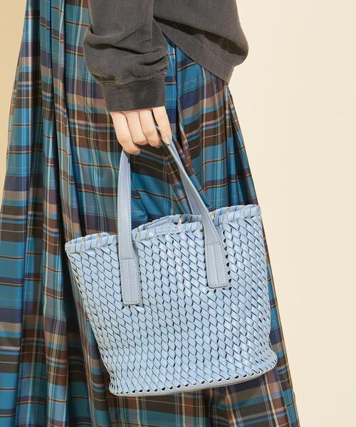 BEAUTY&YOUTH UNITED ARROWS(ビューティーアンドユースユナイテッドアローズ)の「BY∴ メッシュインポーチトートバッグ -3WAY- ◆(トートバッグ・レディース・ホワイト/ライトブルー/ブラック/シルバー・FREE)」の1枚目の写真