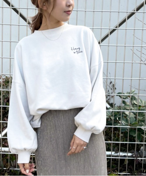 apres jour mignon(アプレジュールミニョン)の「アソート袖ボリューム裏毛スウェット 2【ZOZOTOWN限定アイテム】(スウェット・レディース・グリーン/ダークパープル/その他/クリーム/グレイッシュベージュ/ダークブルー/ブラック系その他2/アイボリー/ホワイト系その他/ブラック/ブラック系その他・X-LARGE/フリー)」の16枚目の写真