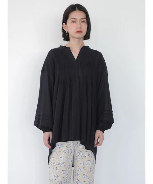 AMERICAN HOLIC(アメリカンホリック)の「ピンタックスキッパーチュニック(シャツ/ブラウス・レディース・ブラック/オフホワイト/サックスブルー/ライトベージュ・FREE)」の14枚目の写真