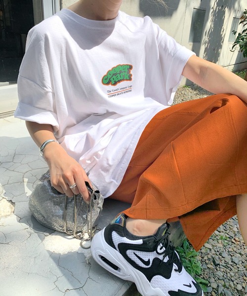 WHO'S WHO gallery(フーズフーギャラリー)の「COOPERPARK BIG TEE(Tシャツ/カットソー・メンズ・ホワイト/アッシュグレー/ブラック/ネイビー/グリーン・FREE)」の2枚目の写真