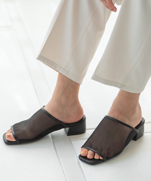 rectangle（レクタングル）の「スクエアトゥシアーサンダル（サンダル・レディース・ホワイト/ブラック/ベージュ・SMALL/MEDIUM/LARGE）」の2枚目の写真