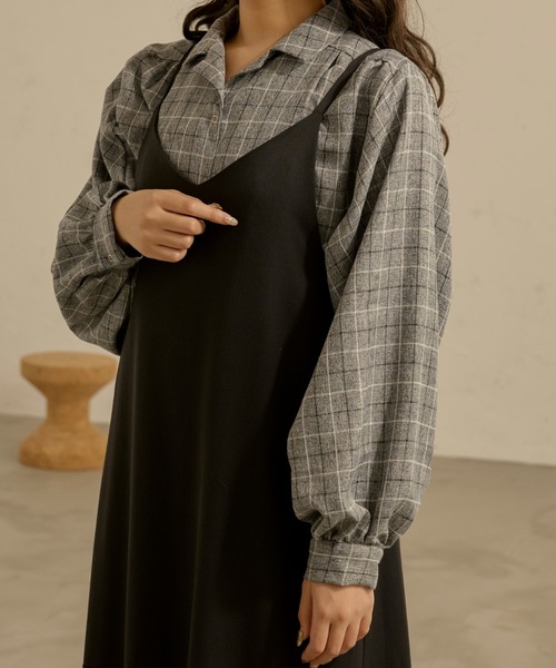 Ambre Neige(アンブルネージュ)の「ウエストタックシャツ/【WEB/EC限定商品】(シャツ/ブラウス・レディース・ホワイト/チャコールグレー/グレー・FREE)」の3枚目の写真