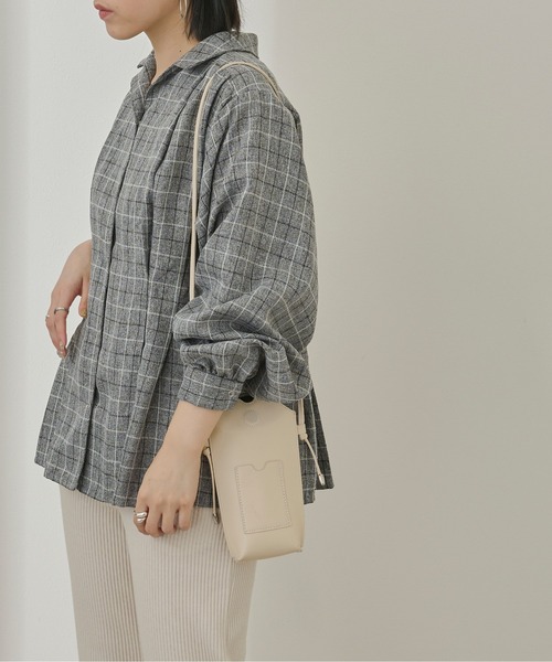 Ambre Neige(アンブルネージュ)の「ウエストタックシャツ/【WEB/EC限定商品】(シャツ/ブラウス・レディース・ホワイト/チャコールグレー/グレー・FREE)」の8枚目の写真