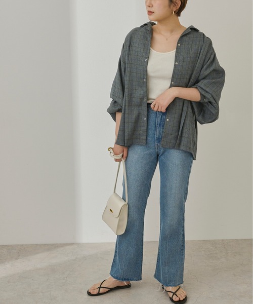 Ambre Neige(アンブルネージュ)の「ウエストタックシャツ/【WEB/EC限定商品】(シャツ/ブラウス・レディース・ホワイト/チャコールグレー/グレー・FREE)」の13枚目の写真