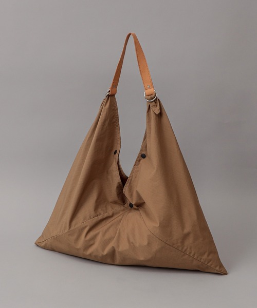 SLOW(スロウ)の「【SLOW/スロウ】wrap bag M/ショッパーショルダートートバッグ(トートバッグ・メンズ・カーキ/ブラック/ベージュ・FREE)」の13枚目の写真