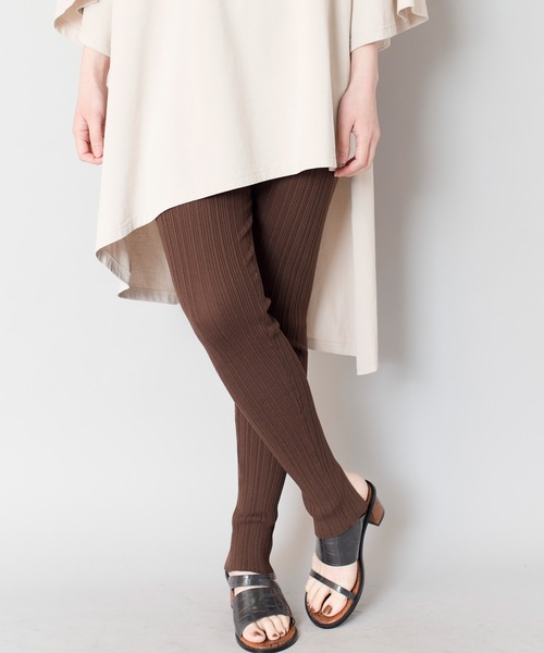 OSMOSIS（オズモーシス）の「変則リブニットレギンス（レギンス/スパッツ・レディース・ライトベージュ/グレイッシュベージュ/ブラウン/ブラック・ONE SIZE）」の3枚目の写真