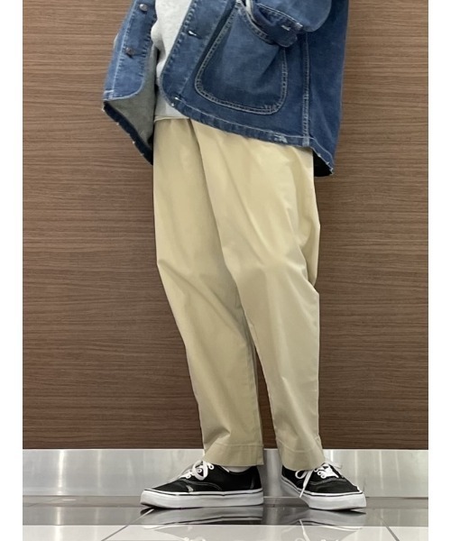 GAP（ギャップ）の「プリーツ入り ワイド テーパードパンツ（チノパンツ・メンズ・ネイビー/ベージュ/ブラック・30W/32W/28W/31W/38W/34W/29W/36W/33W/35W）」の18枚目の写真