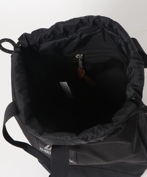 GREGORY（グレゴリー）の「CINCH BAG M / チンチバッグＭ / ブラック（ポーチ・レディース・ブラック・FREE）」の4枚目の写真