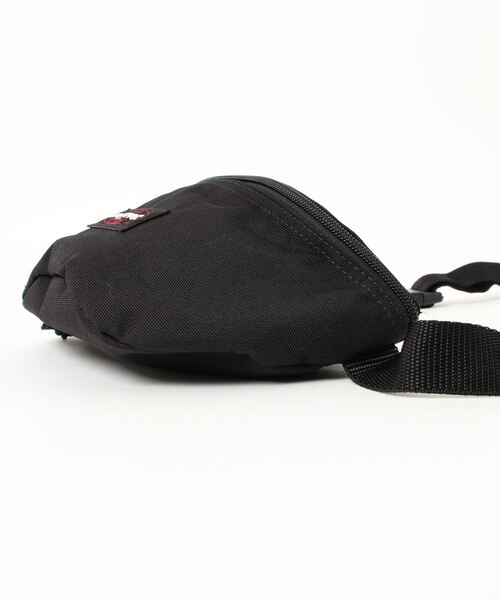 CHARI&CO（チャリアンドコー）の「【CHARI&CO NYC/チャリアンドコー】× EAST PAK SPRING BAG（ショルダーバッグ・メンズ・ブラック・FREE）」の2枚目の写真