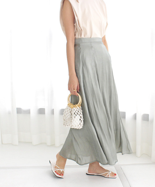 MODE ROBE（モードローブ）の「ウッドハンドル編みバッグ（ハンドバッグ・レディース・ホワイト/ベージュ・FREE）」の3枚目の写真