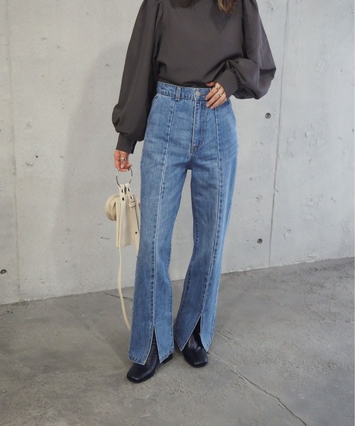 tiptop（ティップトップ）の「【2サイズ展開】スリットセミフレアデニム【web限定アイテム・Sサイズあり】（デニムパンツ・レディース・ブラック/ネイビー/サックスブルー/ブルー/ネイビー系/ブルー系その他・S/M）」の11枚目の写真