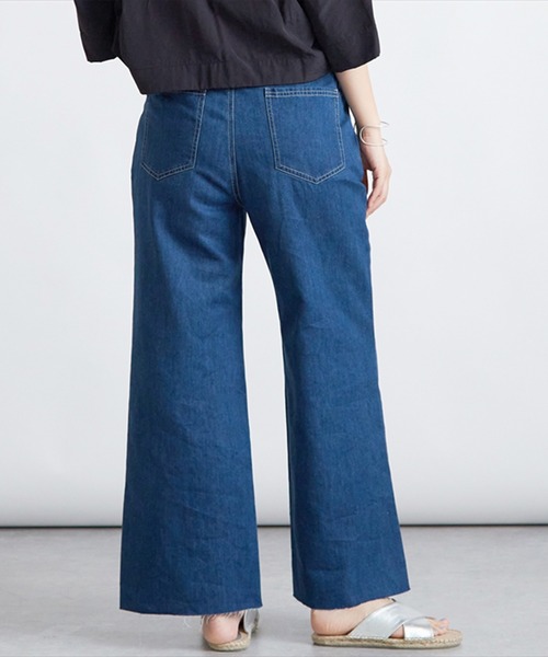 STYLEBLOCK（スタイルブロック）の「セミフレアデニムパンツ（デニムパンツ・レディース・ブルー/ライトブルー・FREE）」の5枚目の写真