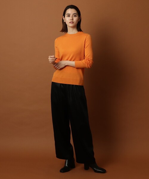 DRESSTERIOR（ドレステリア）の「◆【CLASSY.12月号掲載】ワイドリブクルーネック（ニット/セーター・レディース・ブラック/マスタード/ナチュラル・38/36）」の21枚目の写真