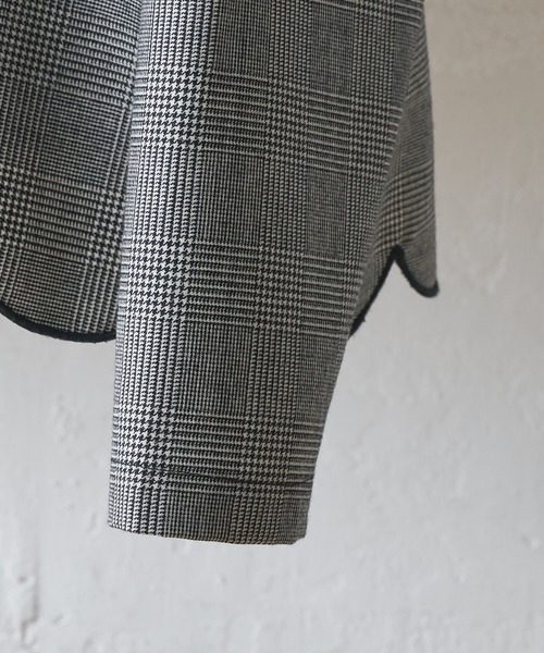 BEARDSLEY（ビアズリー）の「ウール混だから暖かく調節しやすいスカラー刺繍ブラウス（シャツ/ブラウス・レディース・ブラック/ネイビー・FREE）」の7枚目の写真