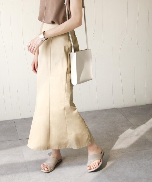 Chillfar（チルファー）の「デニムマーメイドロングスカート（デニムスカート・レディース・アイボリー/ブラック/ベージュ・FREE）」の3枚目の写真