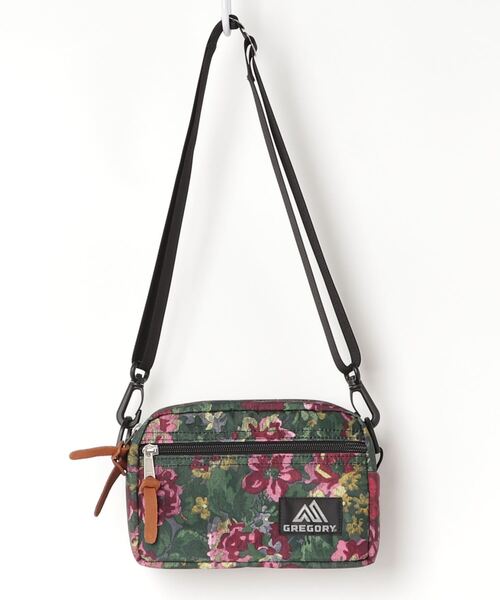 GREGORY（グレゴリー）の「PADDED SHOULDER POUCH S / パデッドショルダーポーチS / ガーデンタペストリー（ショルダーバッグ・メンズ・レッド系その他・FREE）」の6枚目の写真