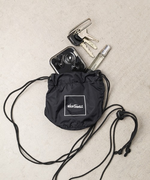 WILD THINGS(ワイルドシングス)の「【63】【WILD THINGS】SHOULDER DRAWSTRING PURSE(ショルダーバッグ・レディース・グレー/ピンク/イエロー/ブルー/ブラック・FREE)」の2枚目の写真