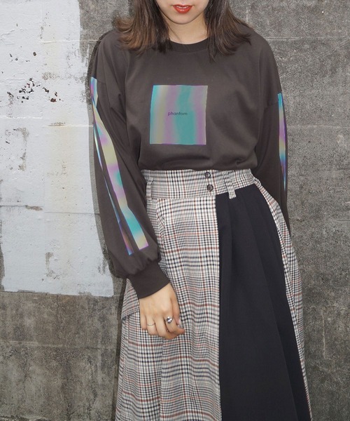 179/WG(イチナナキュウダブルジー)の「オーロラプリントロングTシャツ(Tシャツ/カットソー・レディース・チャコールグレー/グリーン/オフホワイト・FREE)」の3枚目の写真