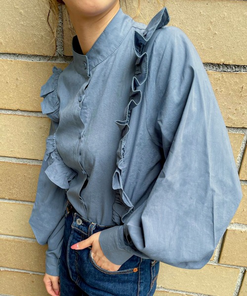 JUNOAH(ジュノア)の「スタンドカラーフリルブラウス(シャツ/ブラウス・レディース・ブラック/ホワイト/ブルー/ベージュ/グレー/キャメル・MEDIUM/LARGE)」の18枚目の写真