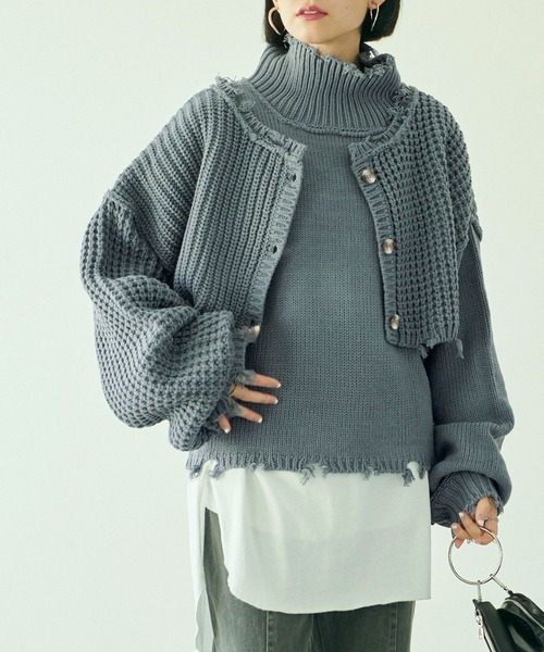 forksy.(フォルクシー)の「【forksy.】レイヤードダメージアンサンブル ボリュームスリーブニット(ニット/セーター・レディース・ブラック/ベージュ/グレー/アイボリー/ブルーグレー・FREE)」の5枚目の写真
