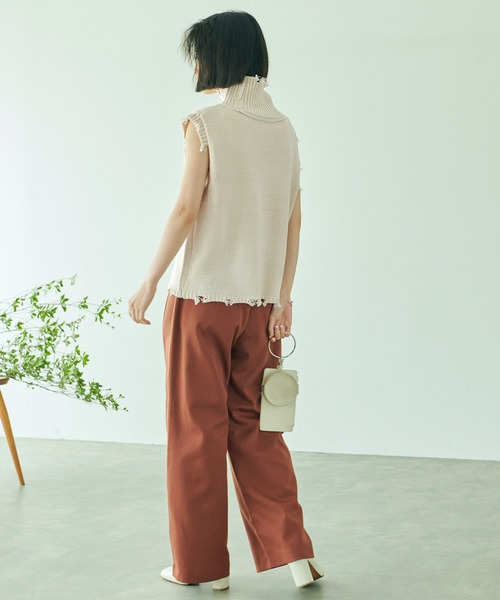 forksy.(フォルクシー)の「【forksy.】レイヤードダメージアンサンブル ボリュームスリーブニット(ニット/セーター・レディース・ブラック/ベージュ/グレー/アイボリー/ブルーグレー・FREE)」の16枚目の写真