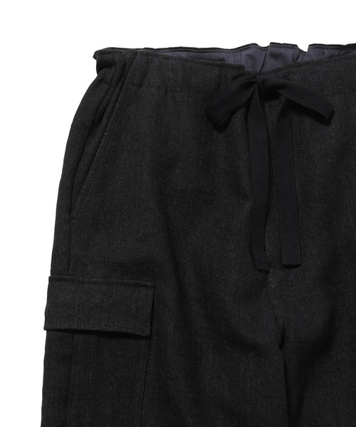 WILD LIFE TAILOR Adam et Rope'（ワイルドテーラーアダムエロペ　）の「【WILD LIFE TAILOR】Lyria イージーカーゴパンツ（カーゴパンツ・メンズ・チャコールグレー/ブラック系その他・M/L）」の12枚目の写真