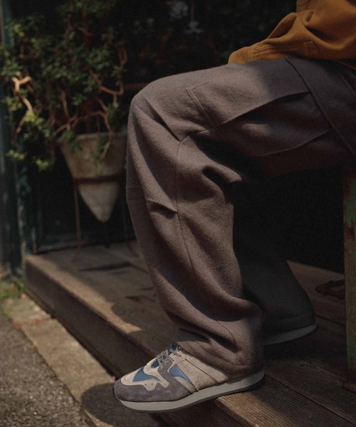 WILD LIFE TAILOR Adam et Rope'（ワイルドテーラーアダムエロペ　）の「【WILD LIFE TAILOR】Lyria イージーカーゴパンツ（カーゴパンツ・メンズ・チャコールグレー/ブラック系その他・M/L）」の4枚目の写真