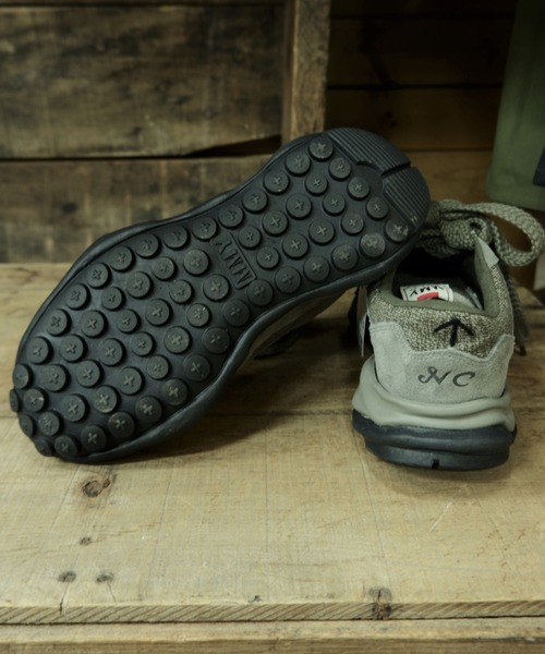 Nigel Cabourn（ナイジェルケーボン）の「Nigel Cabourn×MIHARA YASUHIRO/ナイジェルケーボン×ミハラヤスヒロ　RUNNING TRAINER-MILITARY メゾンミハラ（スニーカー・レディース・アーミー・38/37）」の5枚目の写真