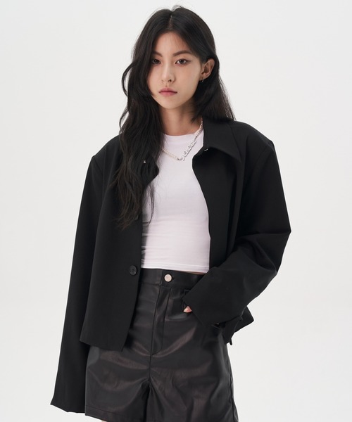 FEKETE（フェケテ）の「FEKETE MADE METAL LOGO PEARL NECKLACE（ネックレス・レディース・シルバー・FREE）」の11枚目の写真