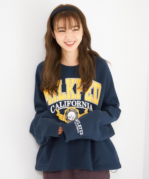 MILKFED.(ミルクフェド)の「COLLEGE LOGO SWEAT TOP(スウェット・レディース・ホワイト/ブラック/グリーン/ネイビー・ONE SIZE)」の4枚目の写真