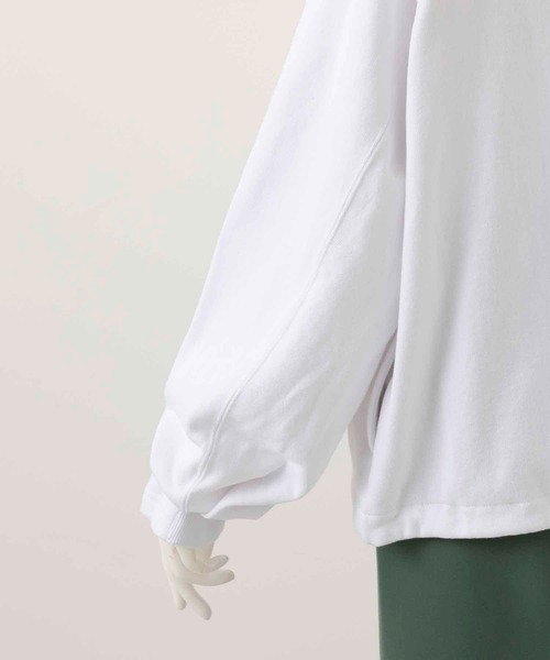 MILKFED.(ミルクフェド)の「COLLEGE LOGO SWEAT TOP(スウェット・レディース・ホワイト/ブラック/グリーン/ネイビー・ONE SIZE)」の8枚目の写真