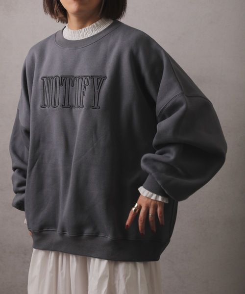 ap retro（アプレトロ）の「刺繍ロゴボリューム袖裏毛プルオーバー（Tシャツ/カットソー・レディース・スミクロ/アイボリー/ブルー/グレイッシュブルー・FREE）」の21枚目の写真