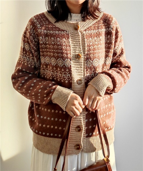 MAISON DE THERESE(メゾン ド テレーズ)の「ボタン付きニットカーディガン(カーディガン/ボレロ・レディース・ブラウン/ホワイト・FREE)」の3枚目の写真