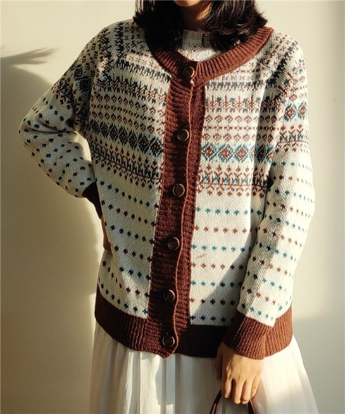 MAISON DE THERESE(メゾン ド テレーズ)の「ボタン付きニットカーディガン(カーディガン/ボレロ・レディース・ブラウン/ホワイト・FREE)」の6枚目の写真