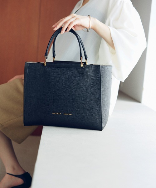イアクッチ サブリナ M CERVO 美品 IACUCCI（イアクッチ）の「サブリナ M CERVO ≪CLASSIC