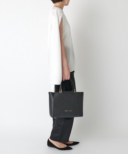 IACUCCI（イアクッチ）の「サブリナ M CERVO ≪CLASSIC