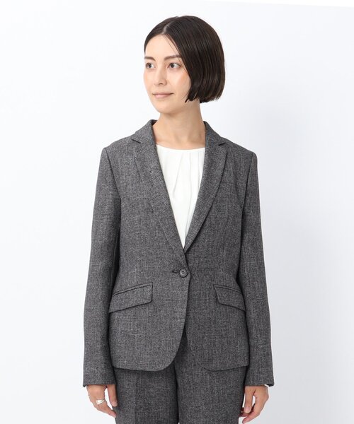 UNTITLED（アンタイトル）の「◆グラシエシャークテーラードジャケット【洗える】（スーツジャケット・レディース・ダークブラウン系3/ブルー系3/ブラック系3・01/03/02）」の7枚目の写真